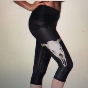 Teeki Deer Medicine Charcoal Goddess Capri